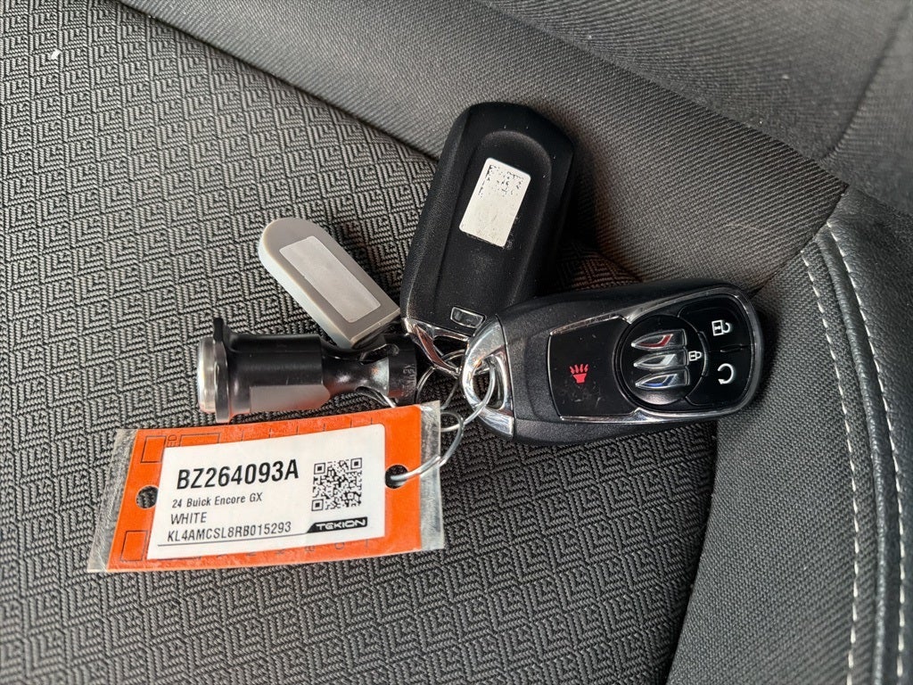 2024 Buick Encore GX Preferred CARBRAVO!