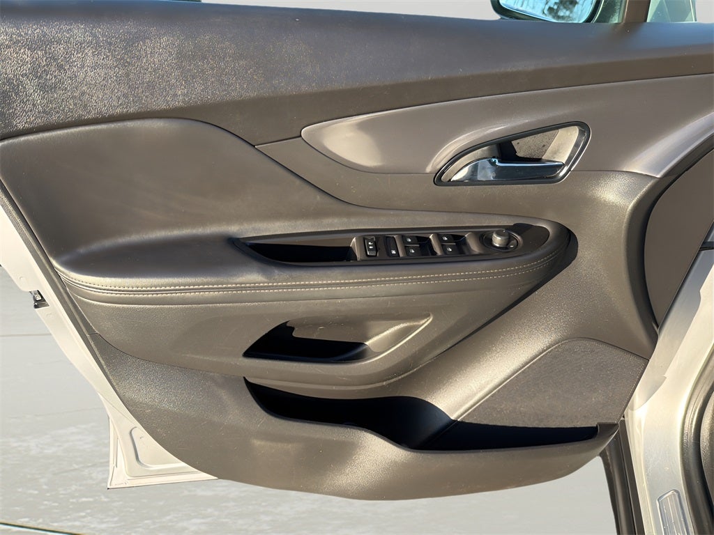 2022 Buick Encore Preferred CARBRAVO!