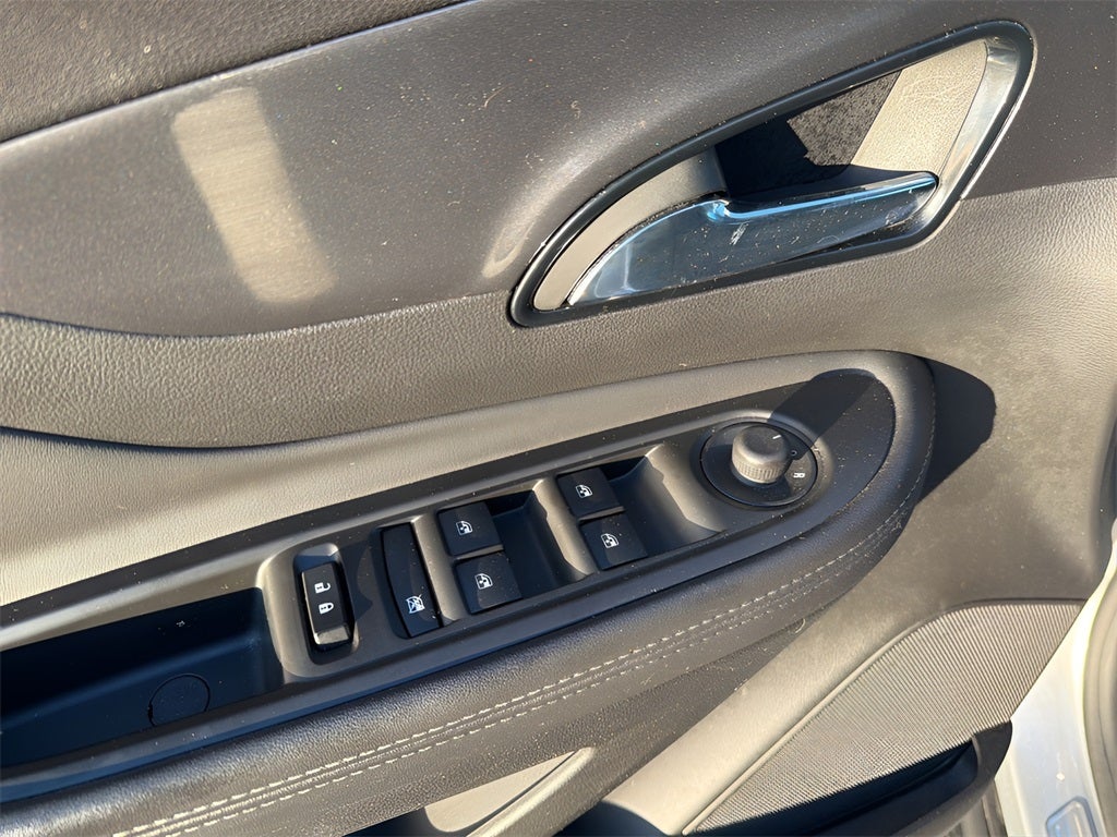 2022 Buick Encore Preferred CARBRAVO!