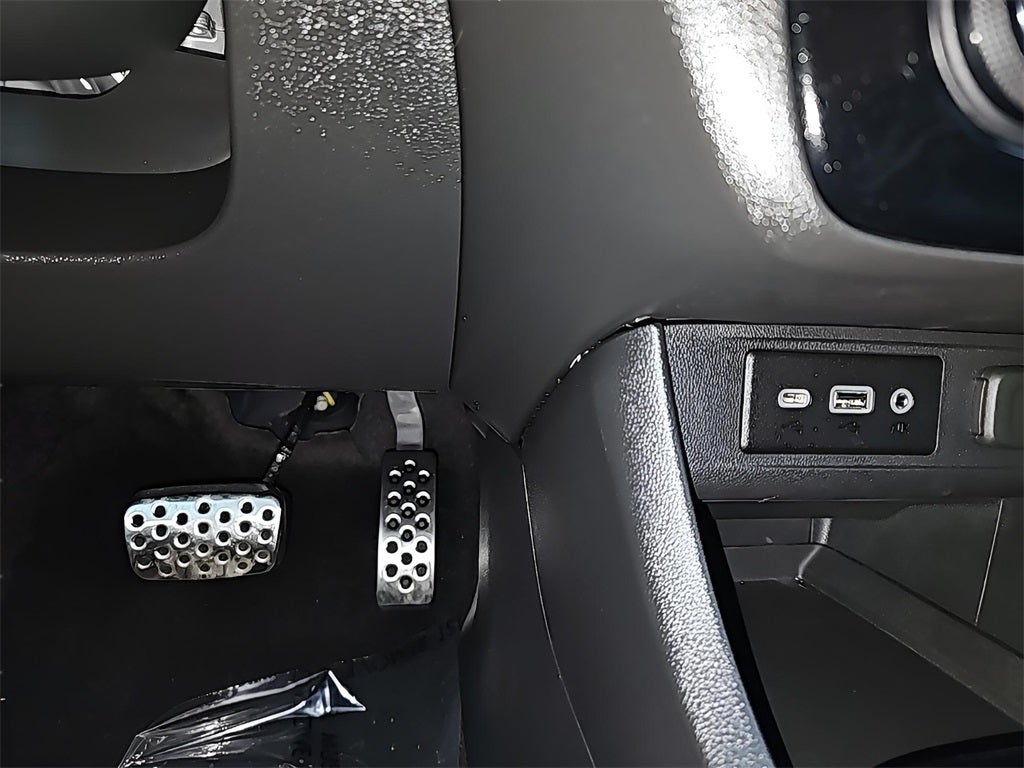 2023 Buick Encore GX Select Remote Start, Heated Seats, Power Liftgate, (CarBr