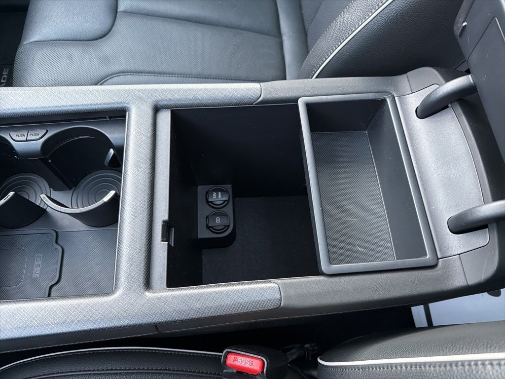 2024 Hyundai Palisade Limited CARBRAVO!