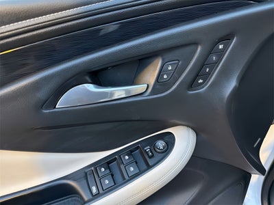 2018 Buick Envision Premium II CARBRAVO!
