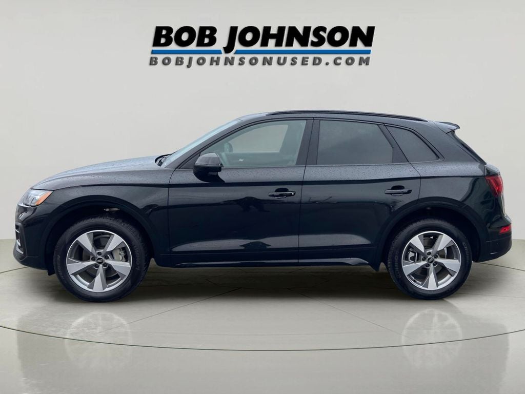 2025 Audi Q5 40 Premium Convenience Plus Package Panoramic Sunr quattro