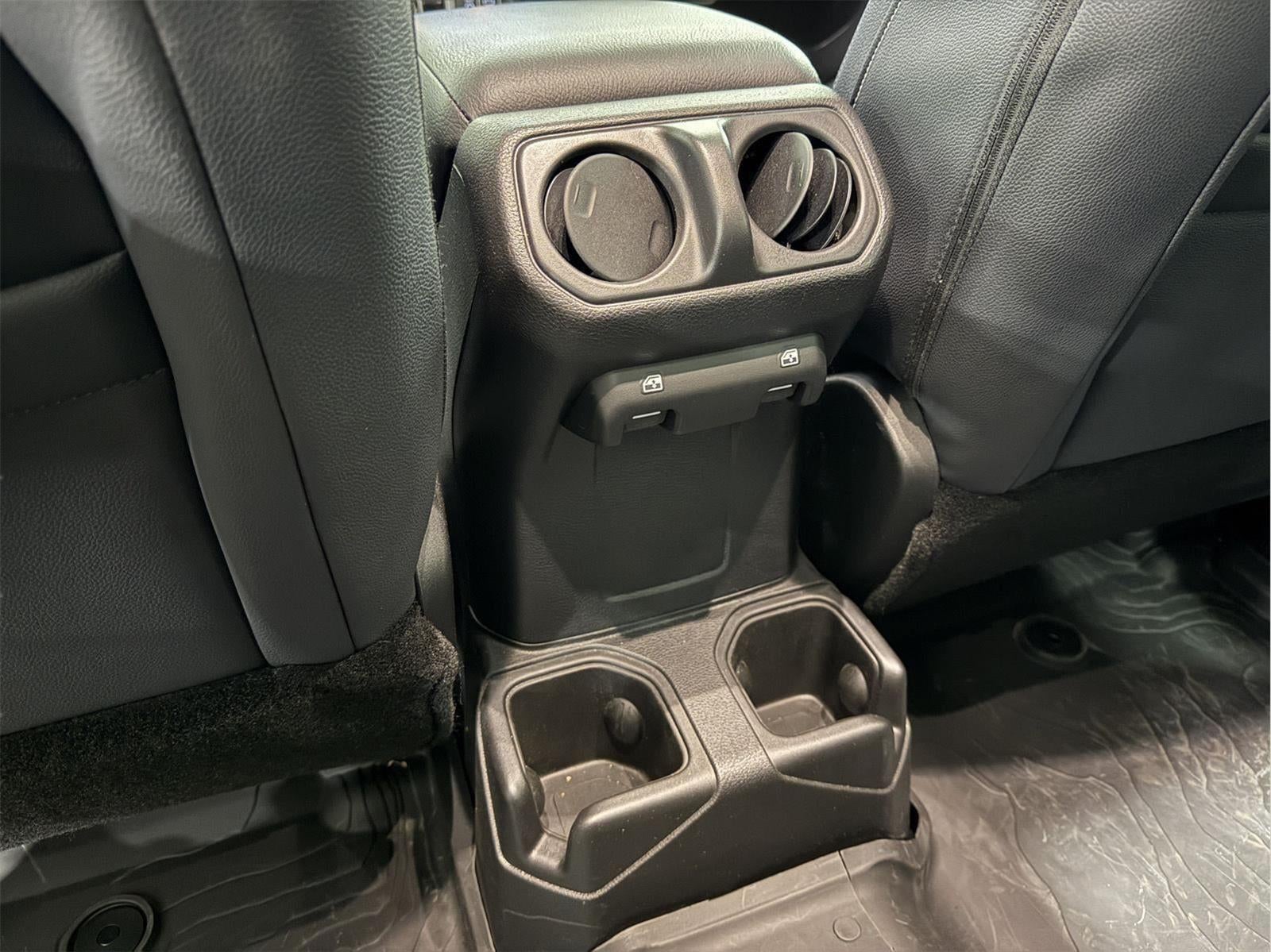 2024 Jeep Wrangler 4-Door Willys 4x4