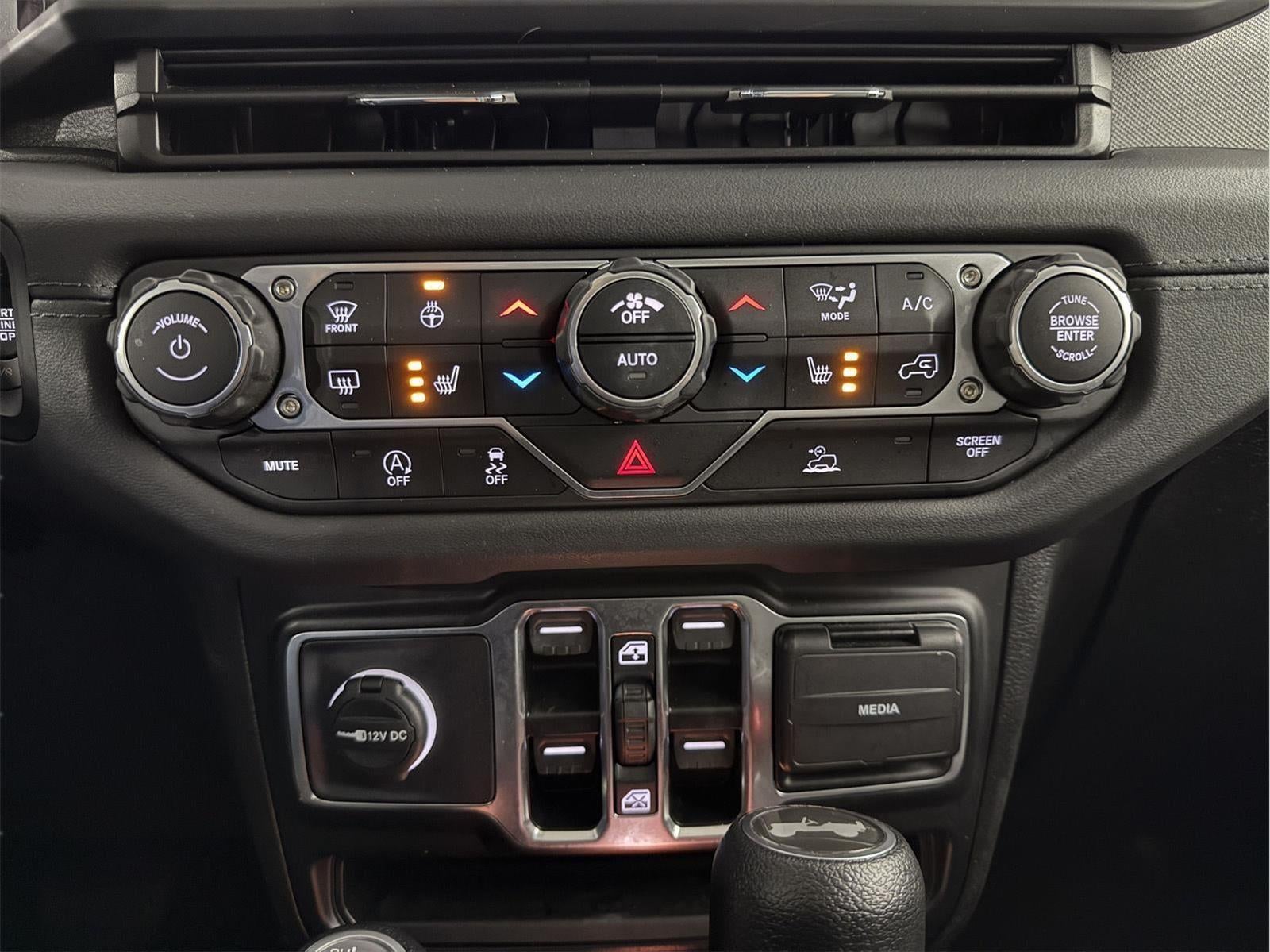 2024 Jeep Wrangler 4-Door Sahara