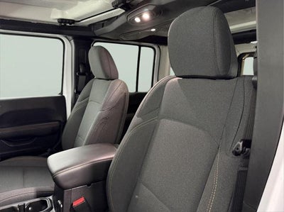 2024 Jeep Wrangler 4-Door Sahara