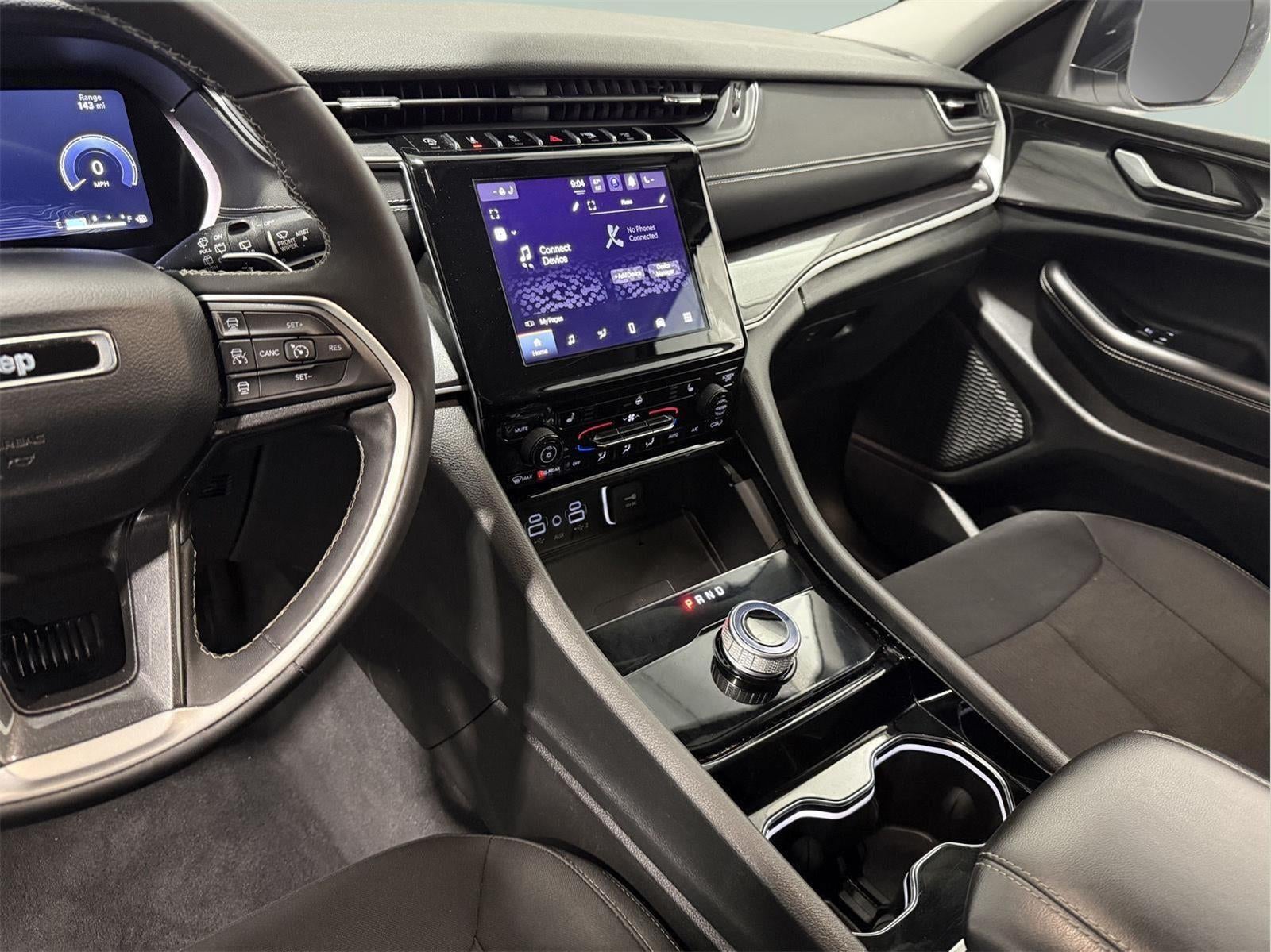 2023 Jeep Grand Cherokee L Laredo 4x4