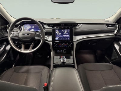 2023 Jeep Grand Cherokee L Laredo 4x4