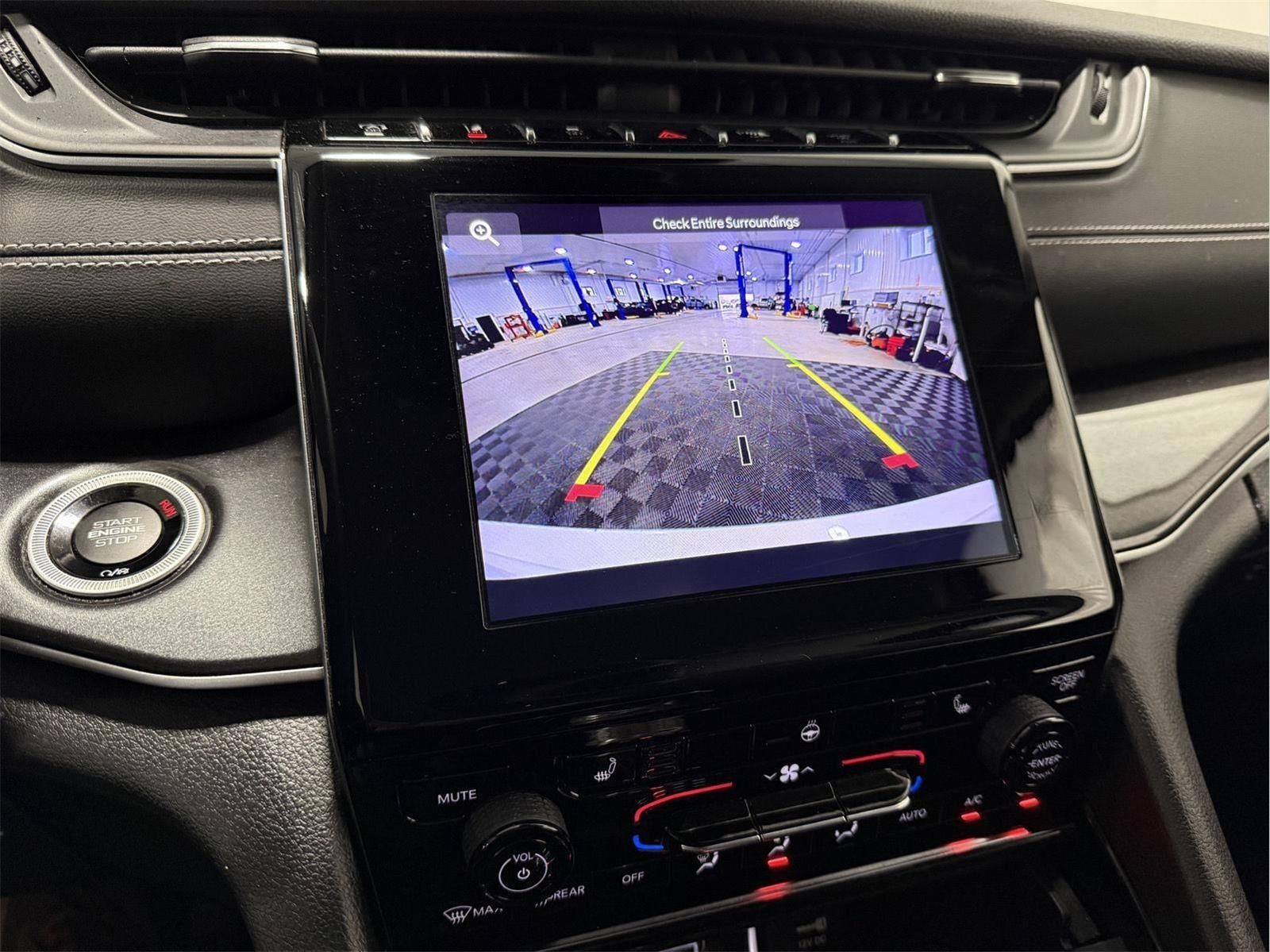 2023 Jeep Grand Cherokee L Laredo 4x4