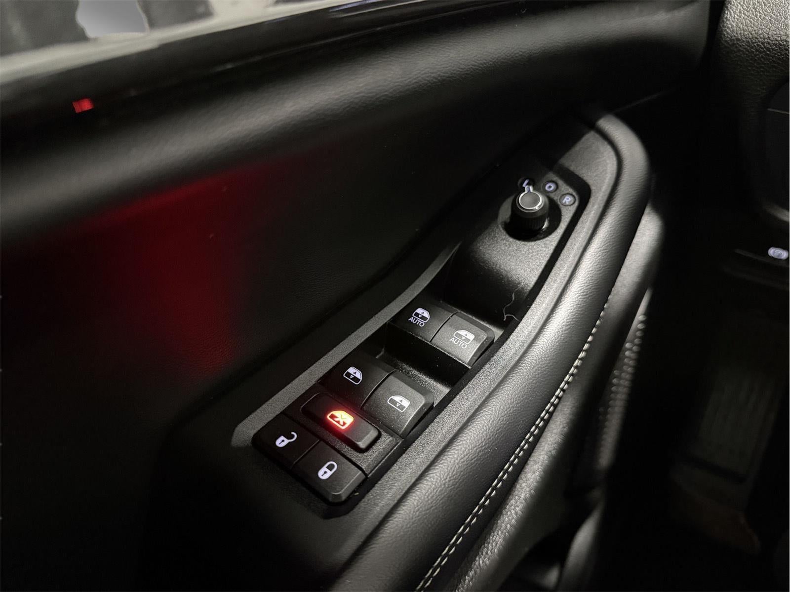 2023 Jeep Grand Cherokee L Laredo 4x4