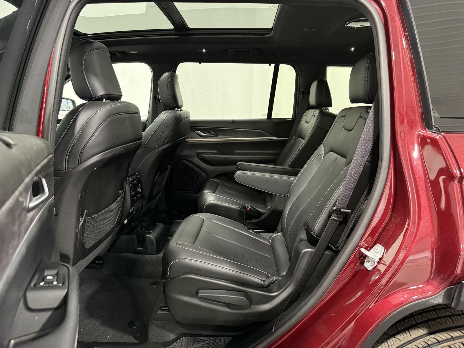 2025 Jeep Grand Cherokee L Limited 4x4