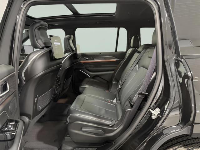 2025 Jeep Grand Cherokee L Overland 4x4