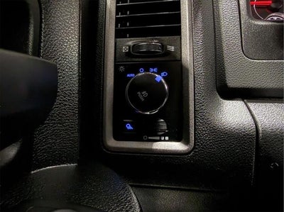 2018 RAM 1500 Express Quad Cab 4x4 6'4' Box