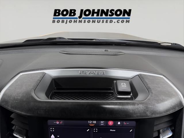 2022 RAM 1500 Big Horn Quad Cab 4x4 6'4' Box