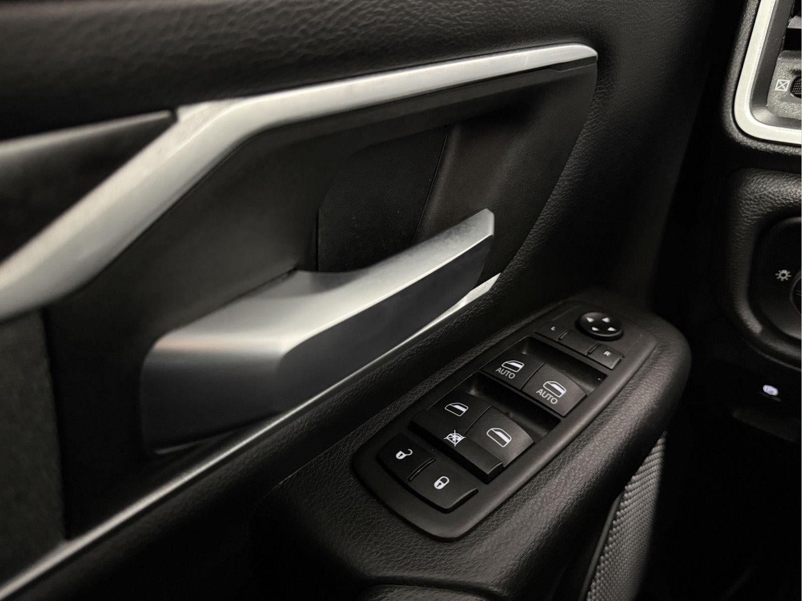 2021 RAM 1500 Big Horn Crew Cab 4x4 5'7' Box