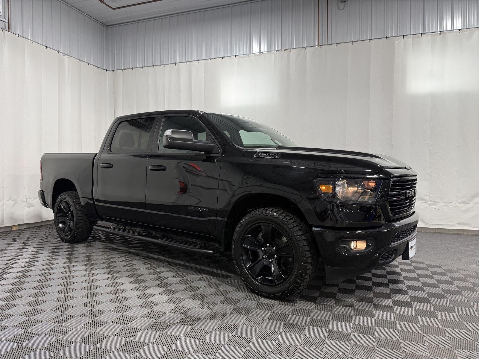 2020 RAM 1500 Big Horn Crew Cab 4x4 5'7' Box