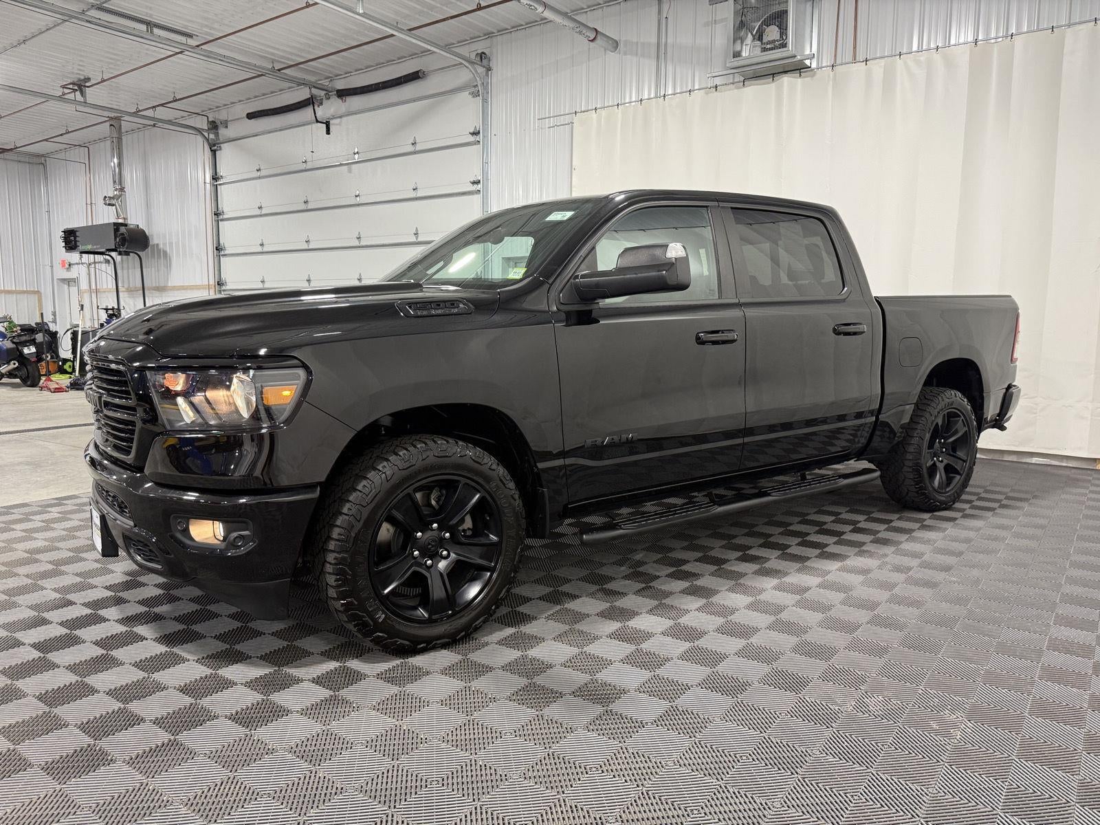 2020 RAM 1500 Big Horn Crew Cab 4x4 5'7' Box