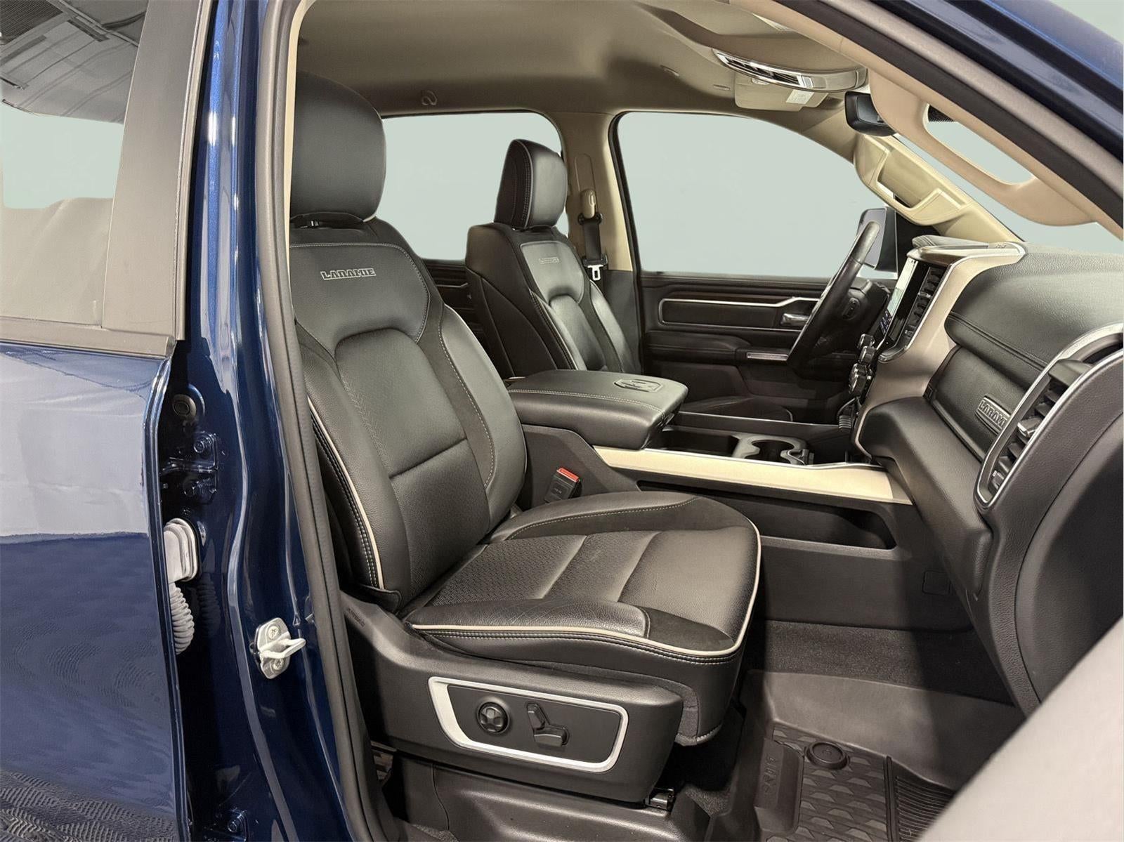 2021 RAM 1500 Laramie Crew Cab 4x4 6'4' Box