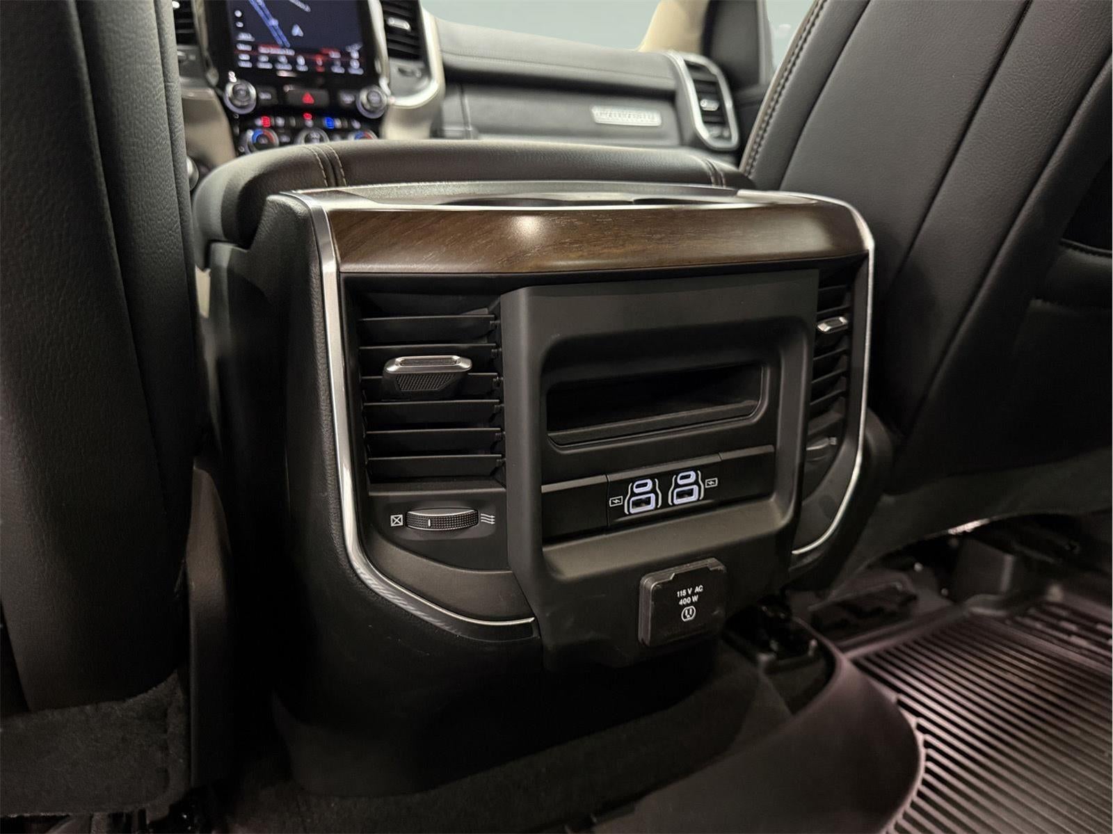 2021 RAM 1500 Laramie Crew Cab 4x4 6'4' Box