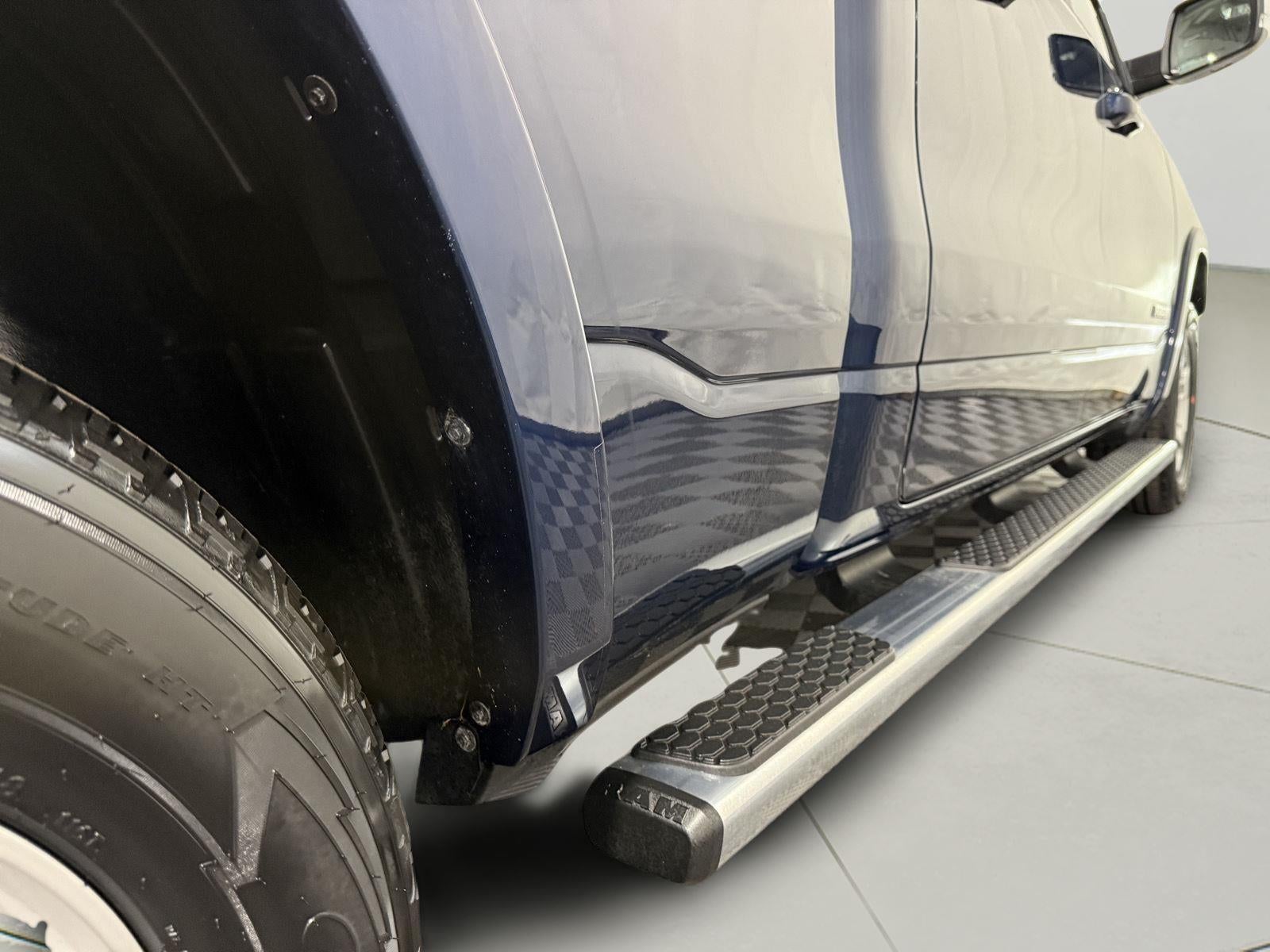 2021 RAM 1500 Laramie Crew Cab 4x4 6'4' Box