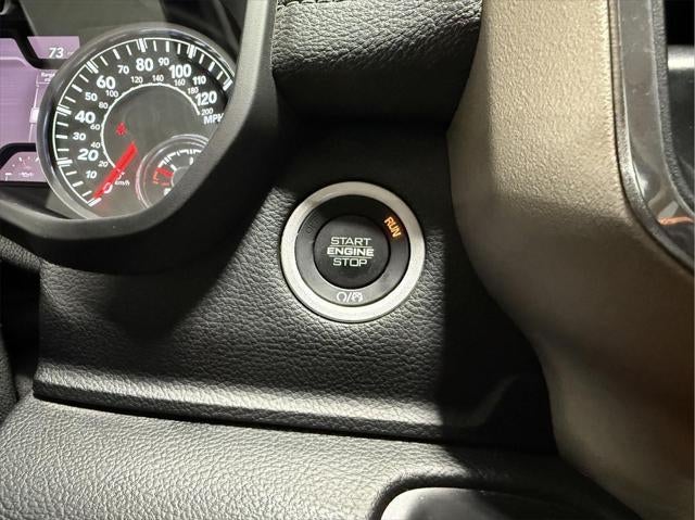 2021 RAM 1500 Laramie Crew Cab 4x4 6'4' Box