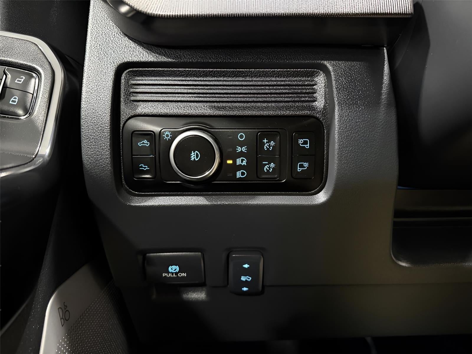 2025 Ford F-250 Platinum