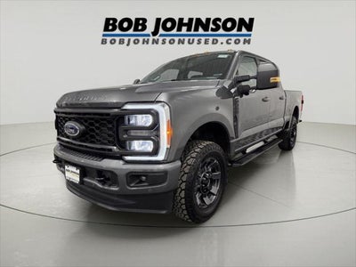 2023 Ford F-350 LARIAT