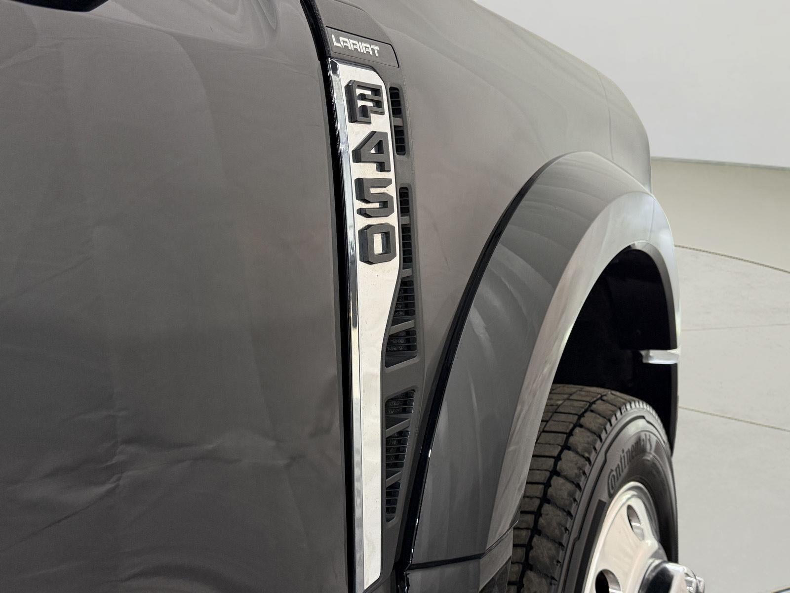 2023 Ford Super Duty F-450 DRW LARIAT