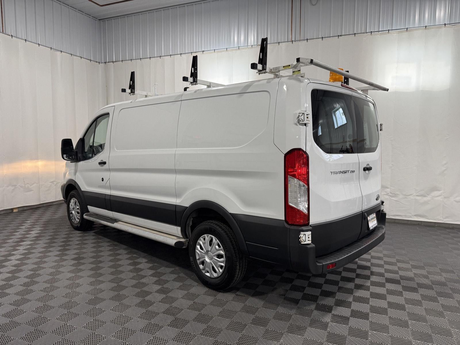 2018 Ford Transit-250 T-250 130 Low Rf 9000 GVWR Swing-Out RH Dr