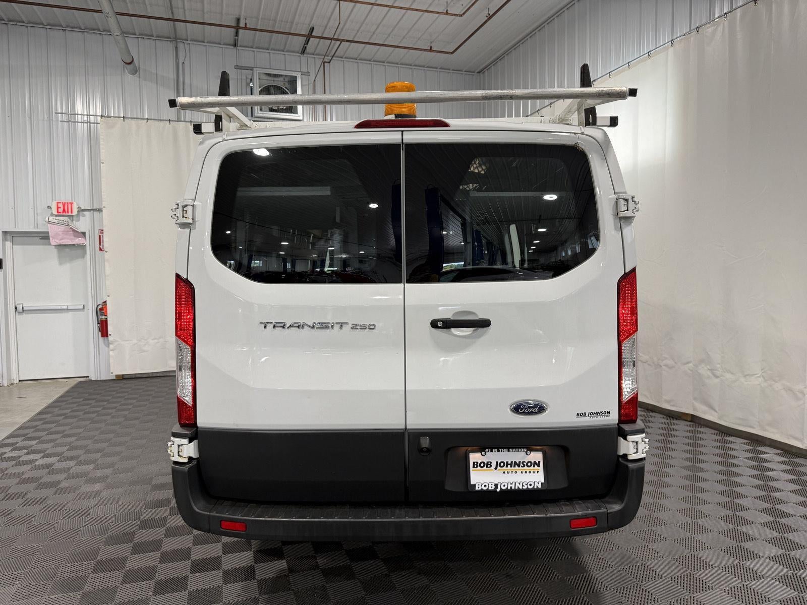 2018 Ford Transit-250 T-250 130 Low Rf 9000 GVWR Swing-Out RH Dr