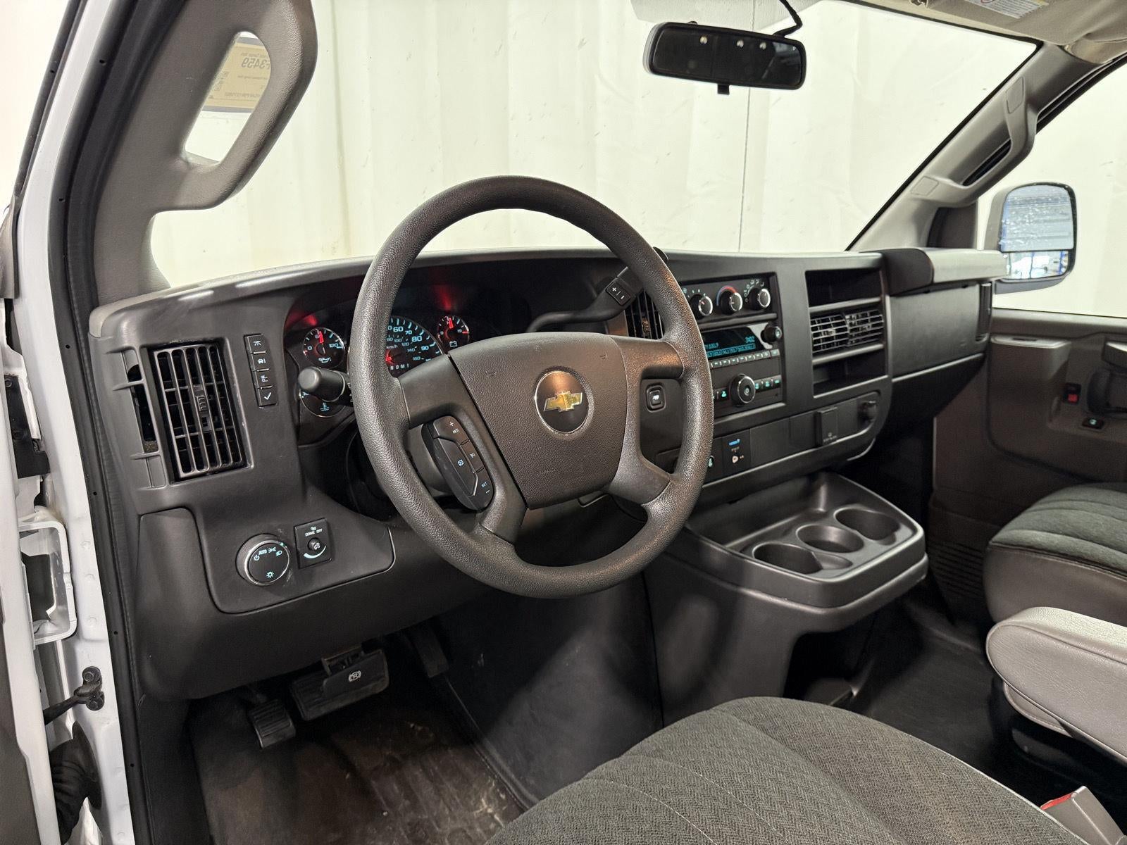 2024 Chevrolet Express Cargo RWD 2500 Regular Wheelbase WT