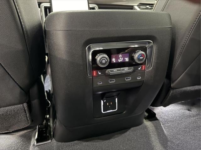2025 GMC Yukon Elevation 4WD