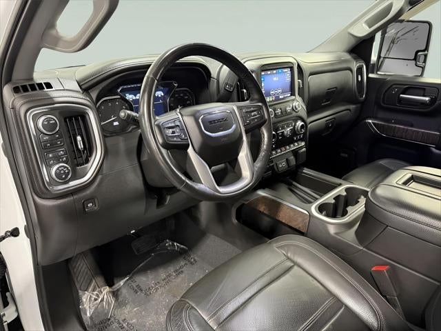 2022 GMC Sierra 2500HD 4WD Crew Cab Standard Bed Denali