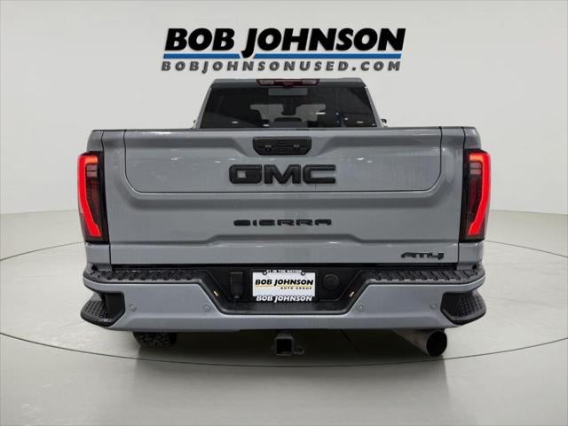 2024 GMC Sierra 3500HD 4WD Crew Cab Standard Bed AT4