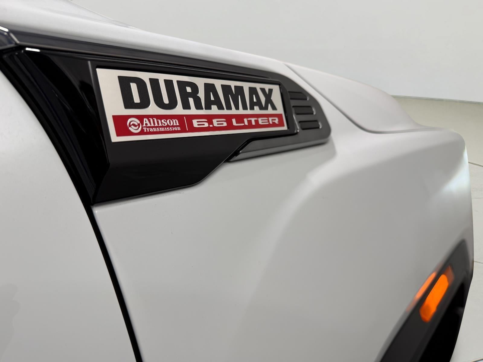2025 GMC Sierra 2500HD 4WD Crew Cab Standard Bed AT4