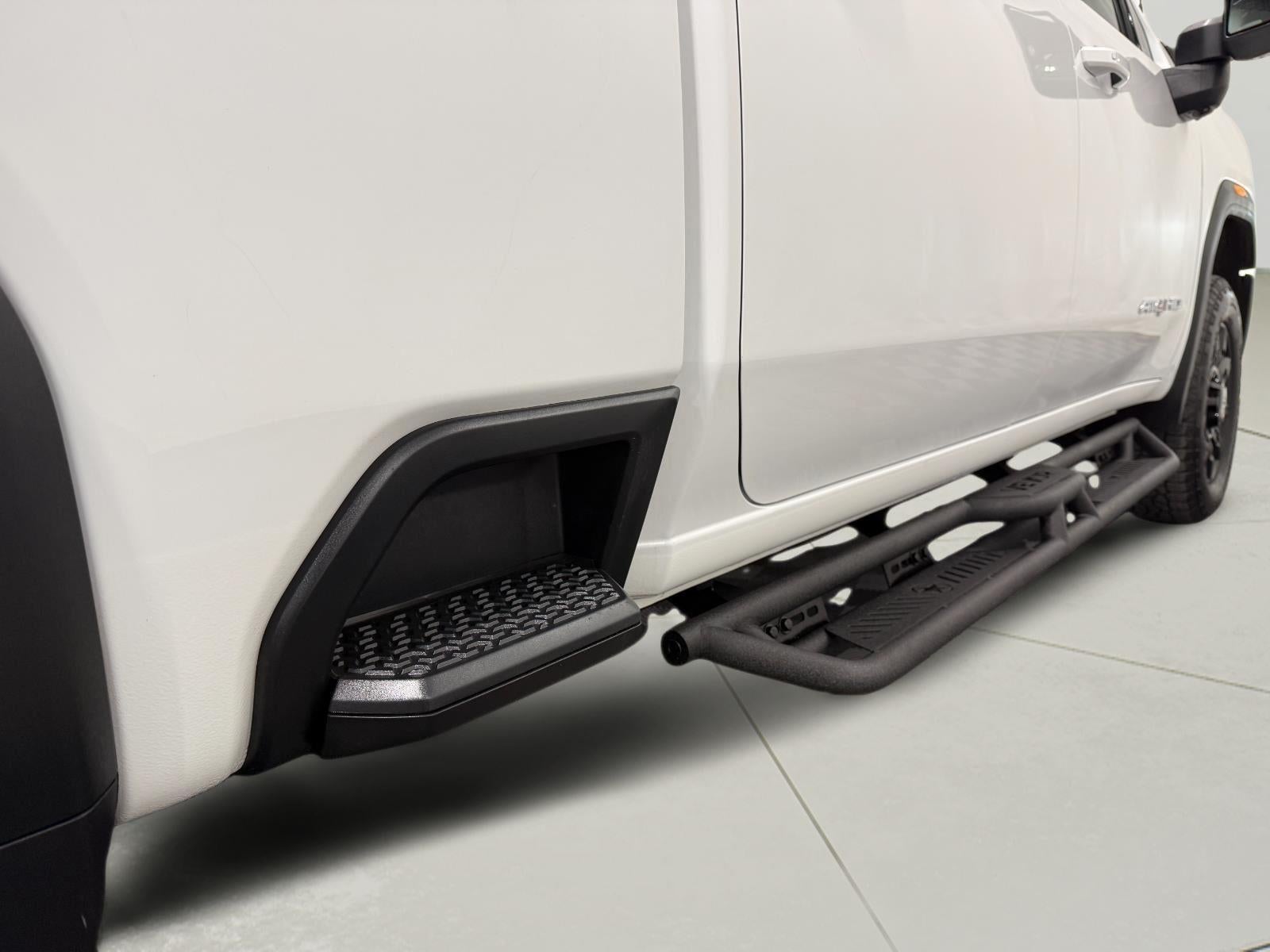 2025 GMC Sierra 2500HD 4WD Crew Cab Standard Bed AT4