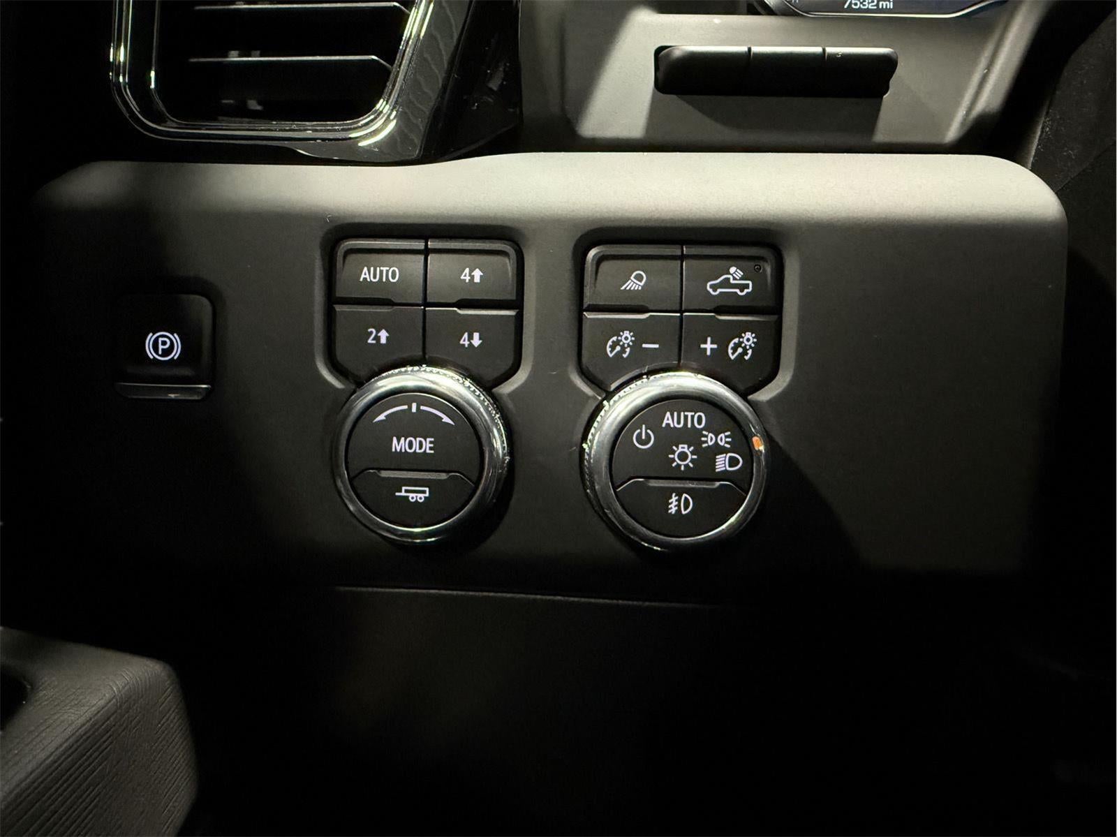 2025 GMC Sierra 2500HD AT4X