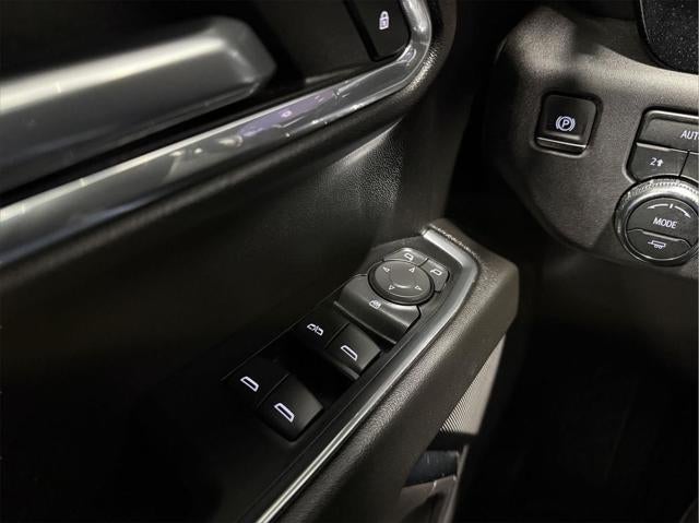 2024 GMC Sierra 1500 4WD Crew Cab Short Box Elevation with 3VL