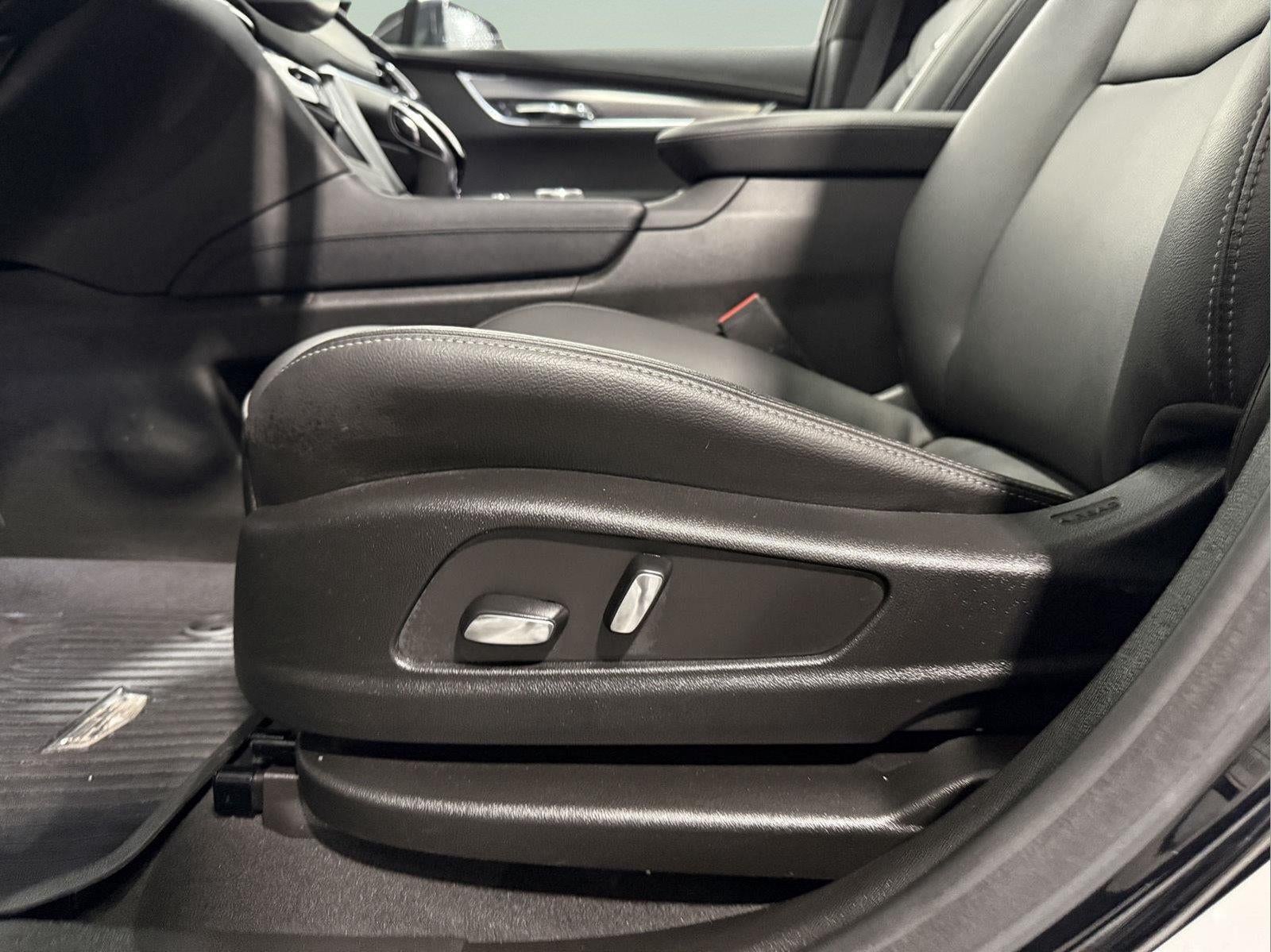 2024 Cadillac XT6 Luxury