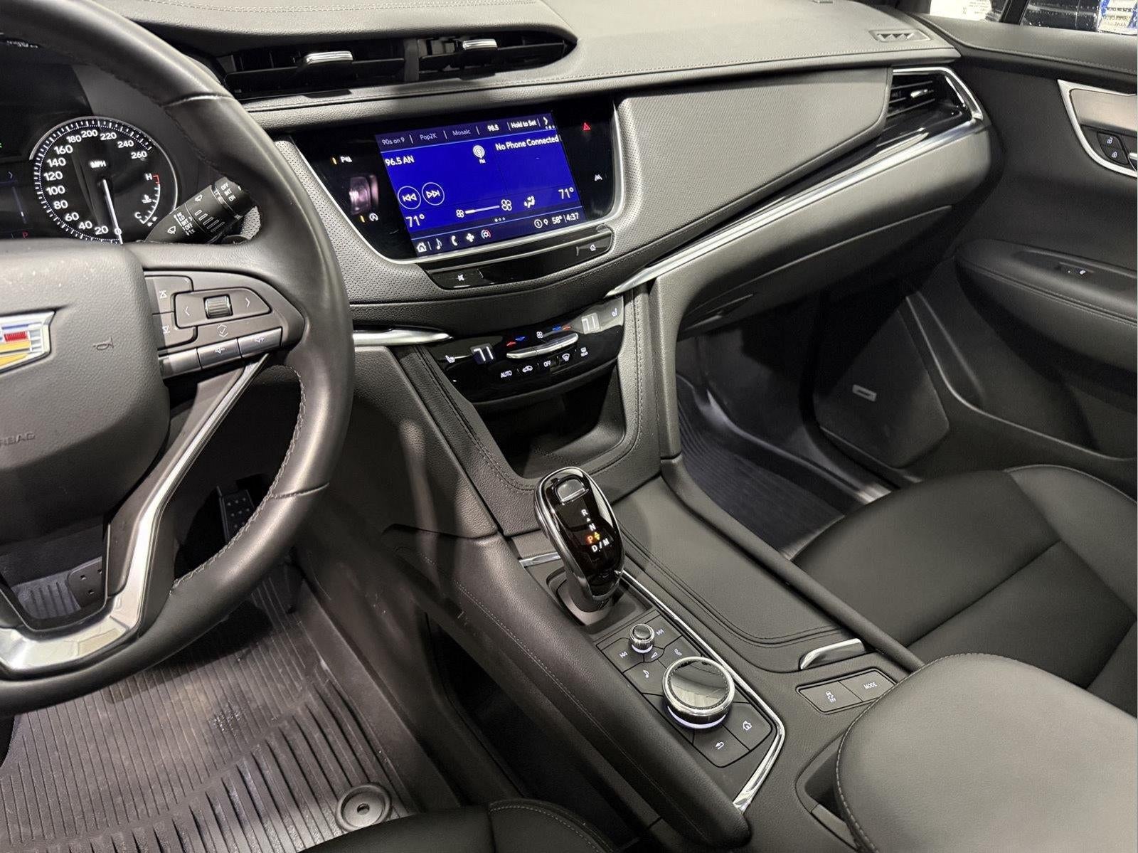 2024 Cadillac XT6 Luxury