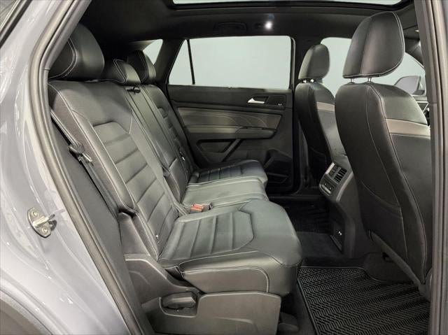 2022 Volkswagen Atlas Cross Sport 3.6L V6 SEL Premium R-Line