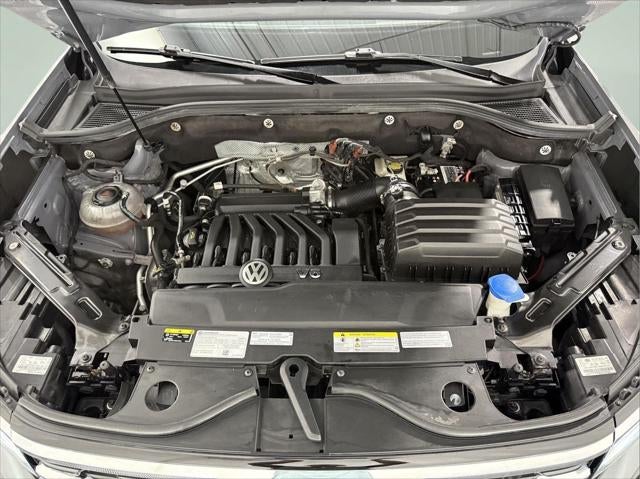 2022 Volkswagen Atlas Cross Sport 3.6L V6 SEL Premium R-Line