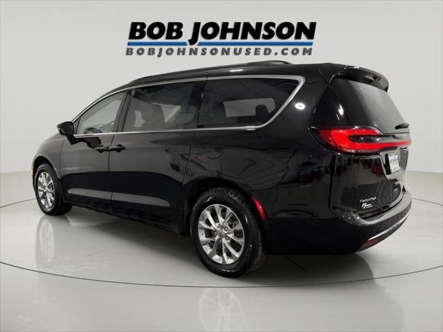2022 Chrysler Pacifica Touring L AWD