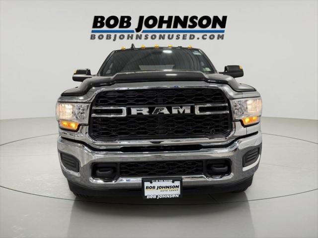 2022 RAM 3500 Tradesman Crew Cab 4x4 8' Box