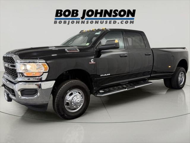 2022 RAM 3500 Tradesman Crew Cab 4x4 8' Box