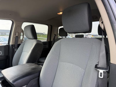 2020 RAM 2500 Big Horn Crew Cab 4x4 6'4' Box