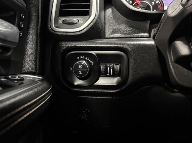 2019 RAM 2500 Laramie Crew Cab 4x4 6'4' Box