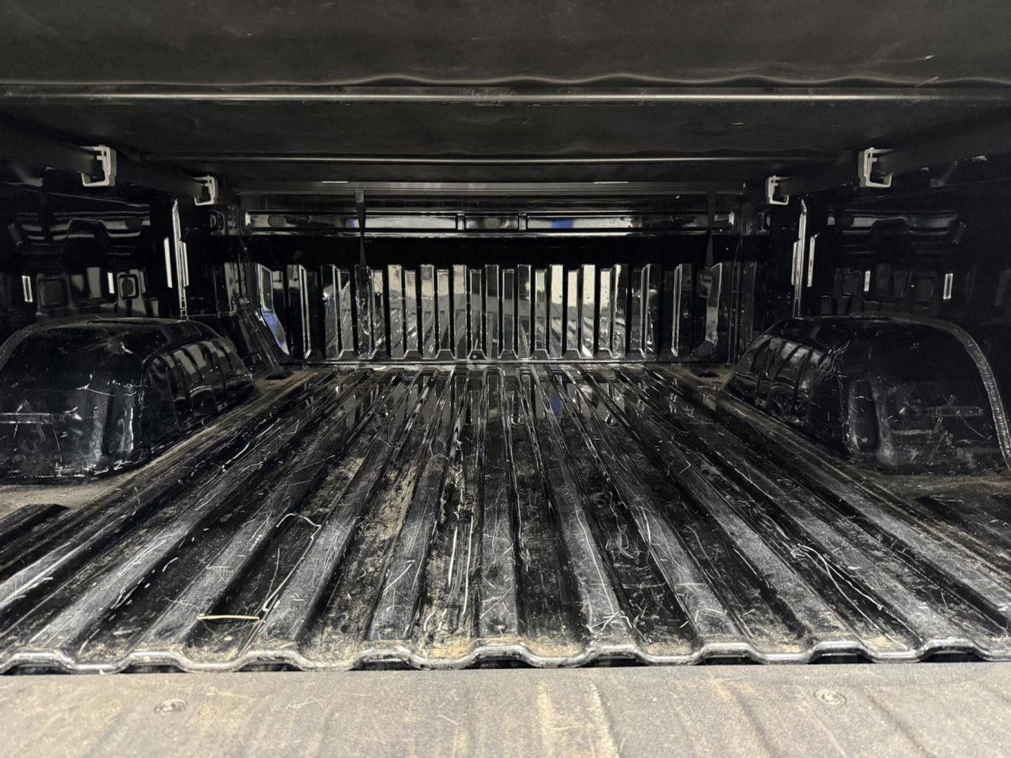 2023 GMC Sierra 1500 4WD Crew Cab Short Box Elevation with 3VL