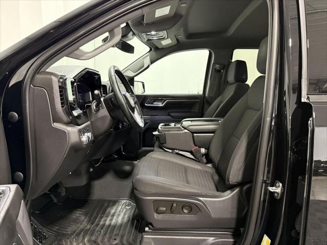 2023 GMC Sierra 1500 4WD Crew Cab Short Box Elevation with 3VL