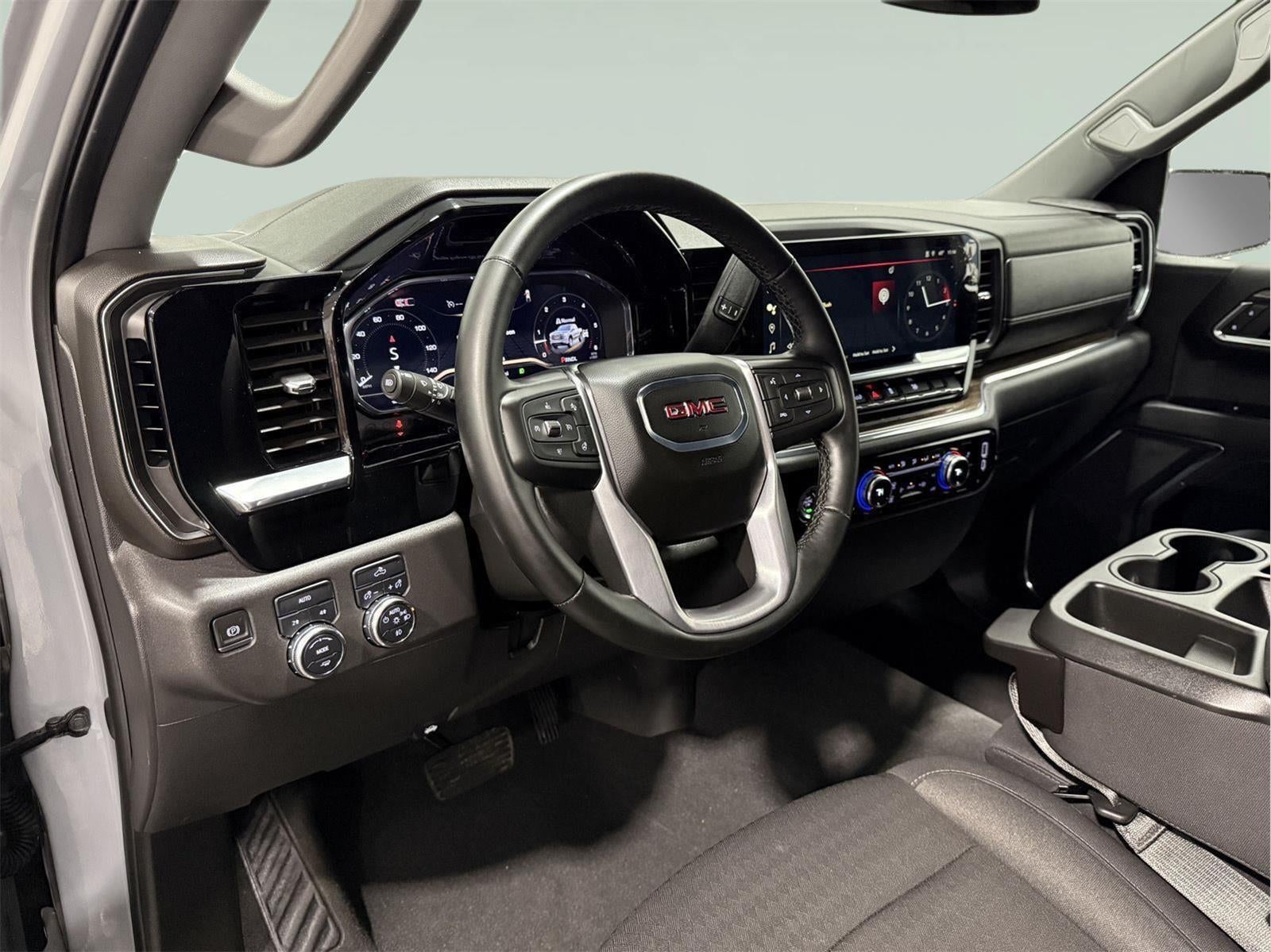 2024 GMC Sierra 1500 4WD Crew Cab Short Box Elevation with 3VL